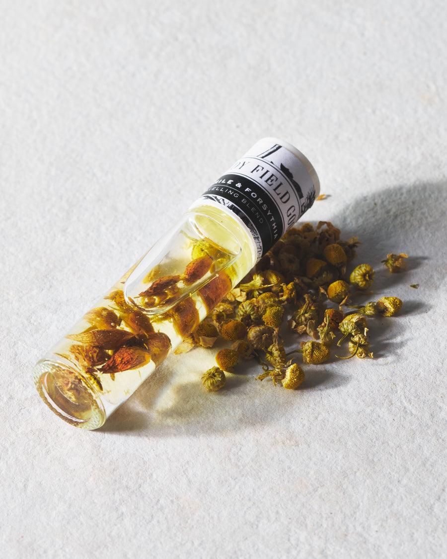 Chamomile + Forsythia Aromatic Infusion Roller .85 ml